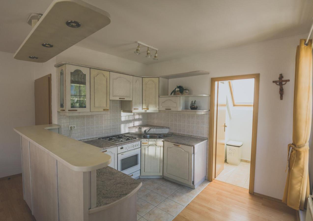 Apartment Amak With Free Onsite Parking Bovec Exteriör bild